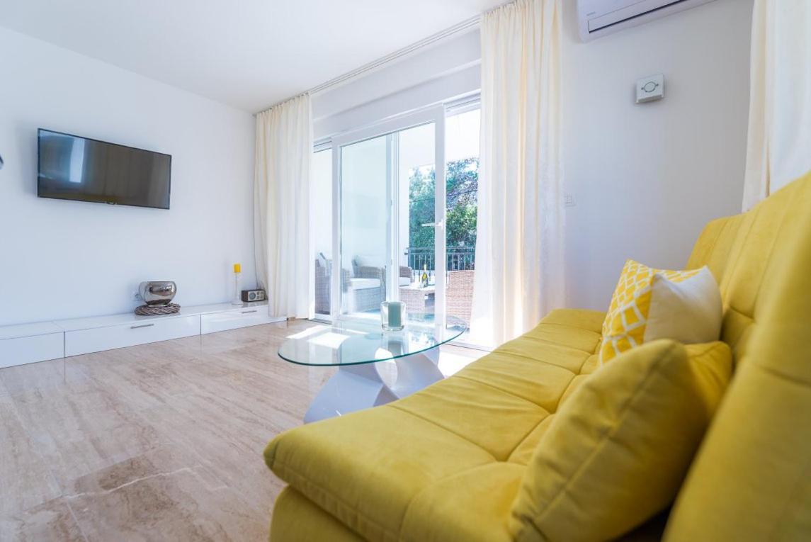 Apartmann Vir Exterior photo