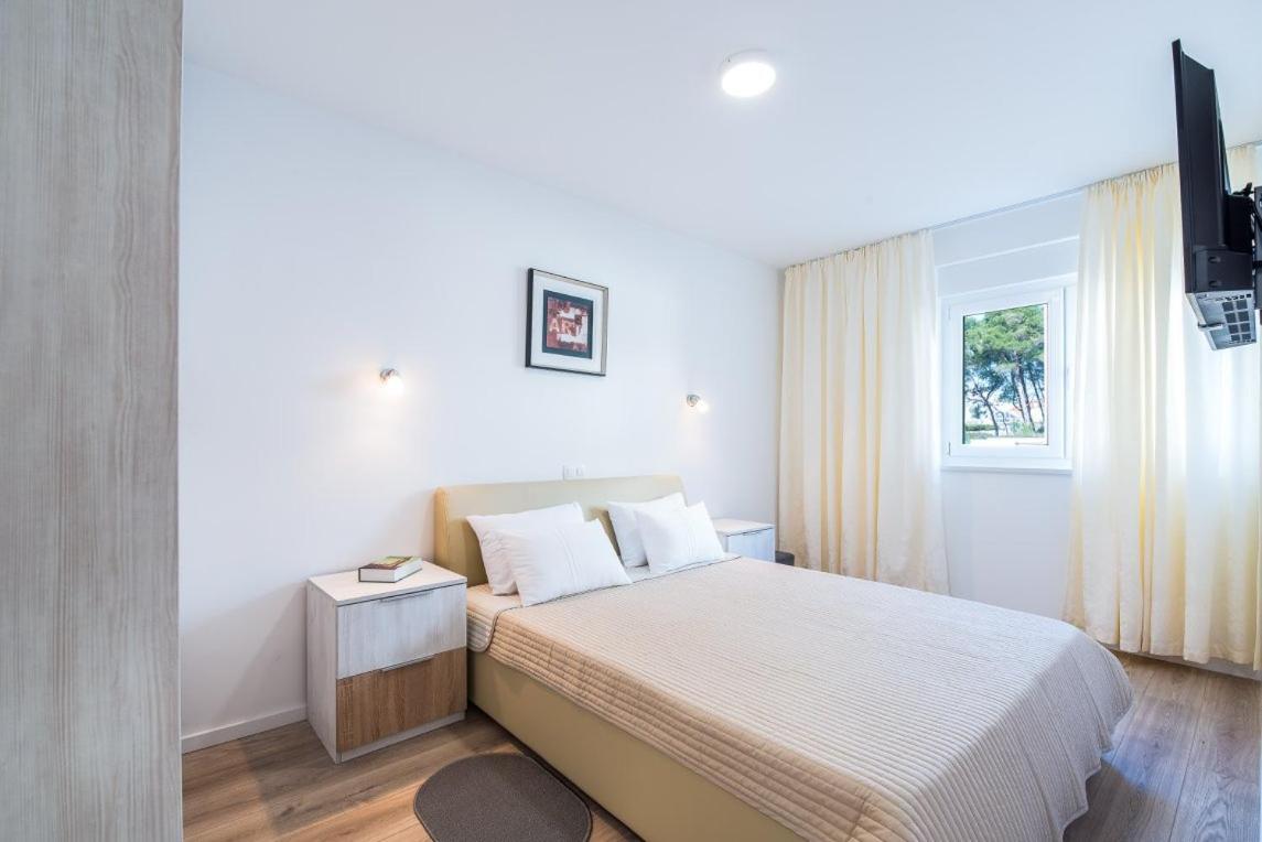 Apartmann Vir Exterior photo